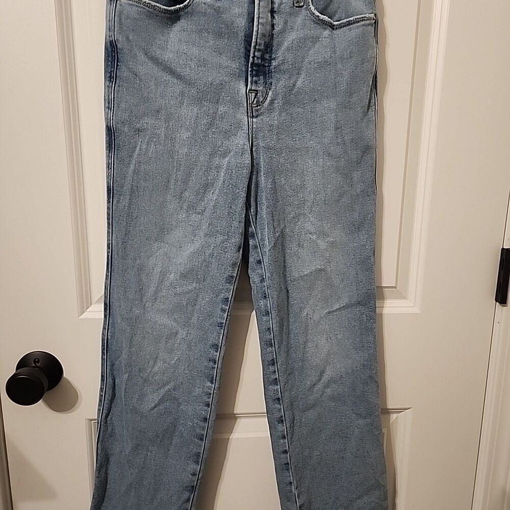Good American Jeans Good Legs Size 6/28 Blue Light Wash Denim Straight Fit Mom